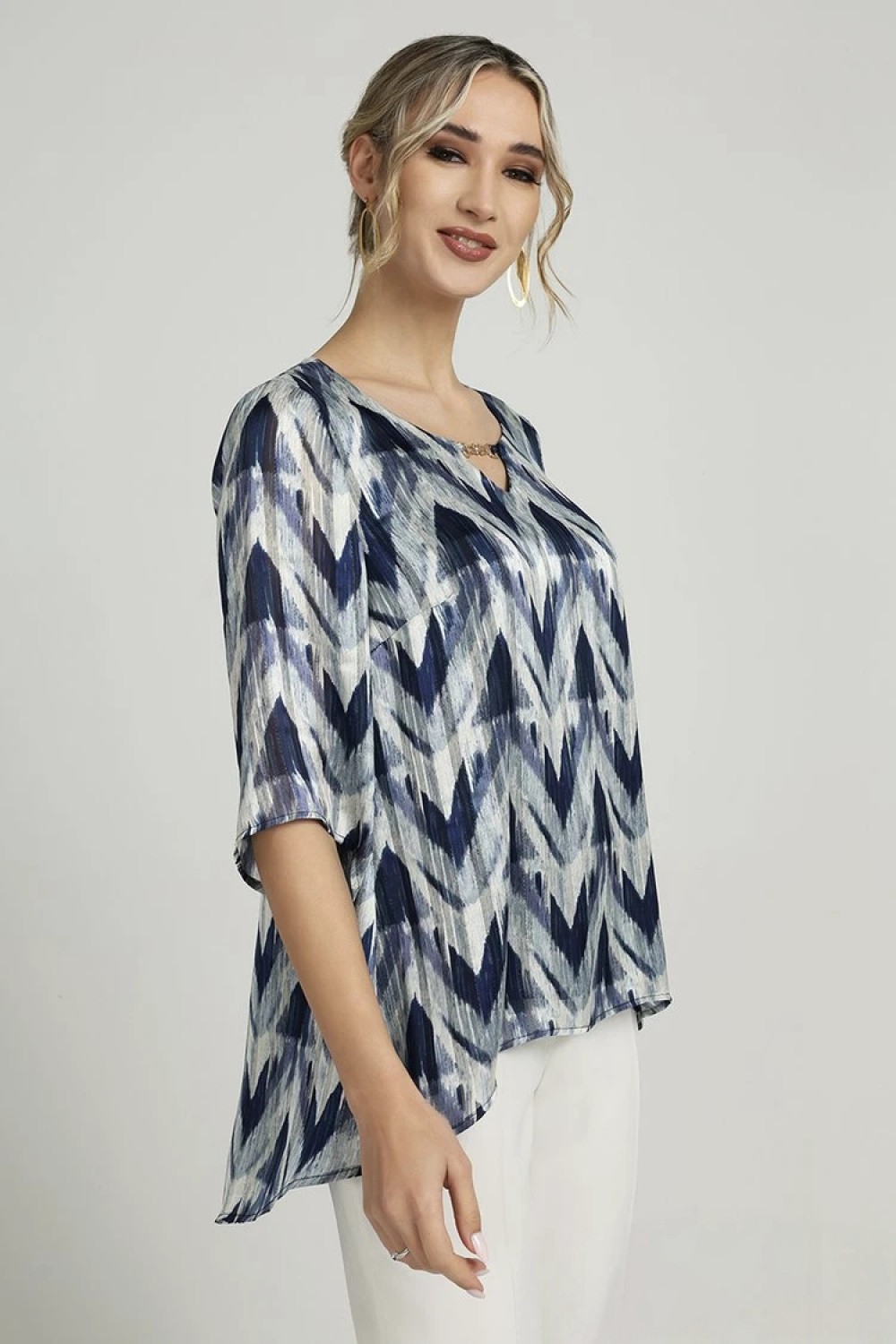 Μπλούζα μπλε με εμπριμέ Μπλούζες