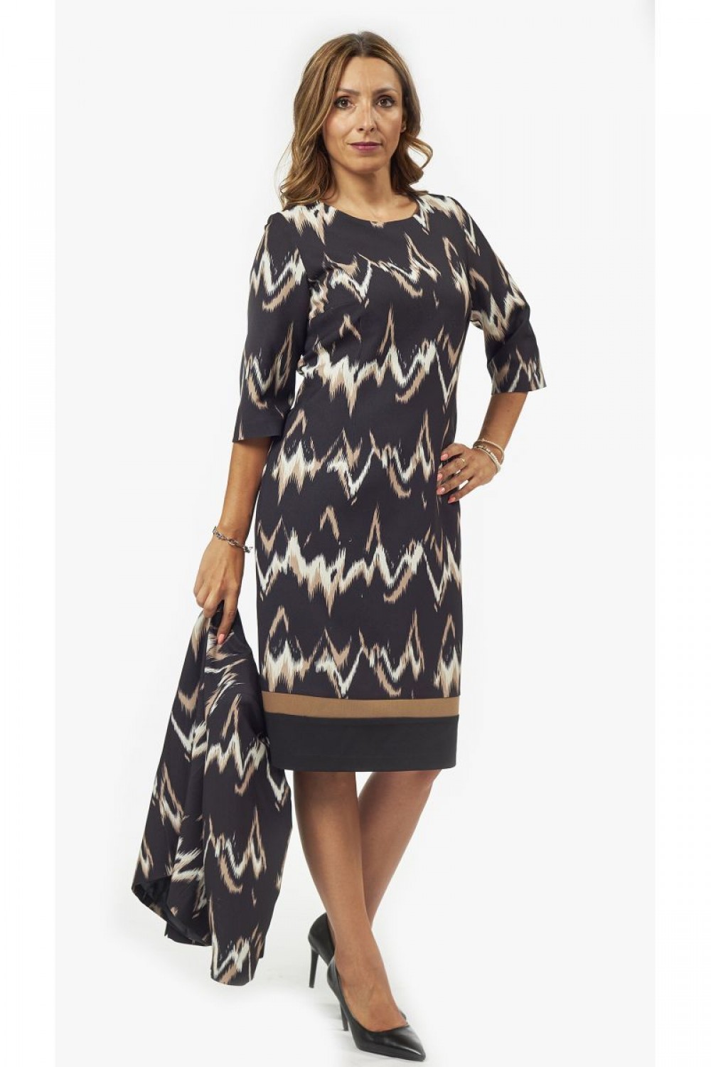 Φόρεμα εμπριμέ με τελείωμα τρέσα Μεγάλα Μεγέθη