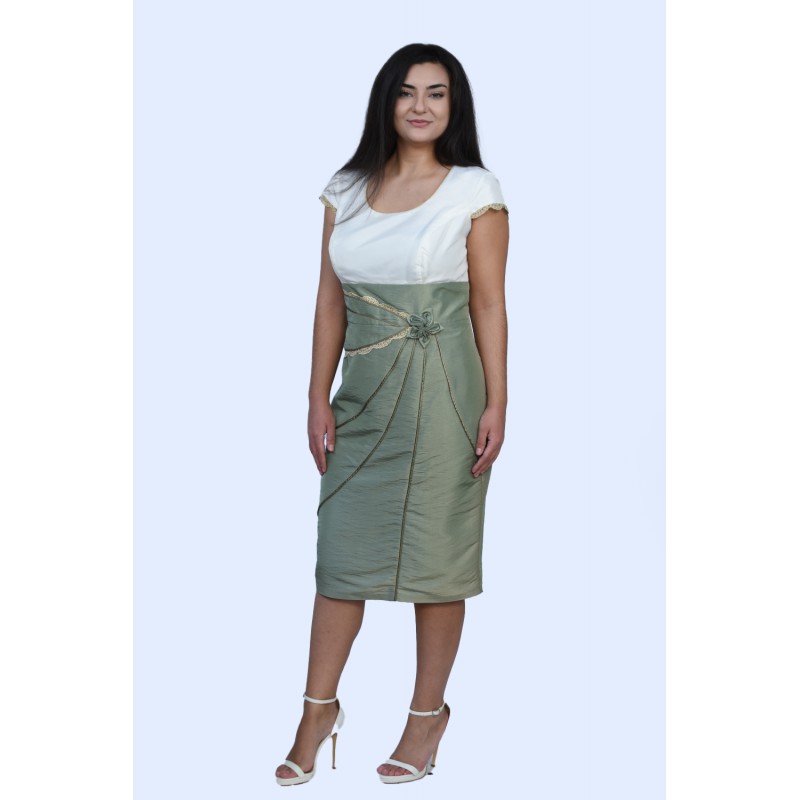 Φόρεμα εκρού-πράσινο με χρυσές λεπτομέρειες