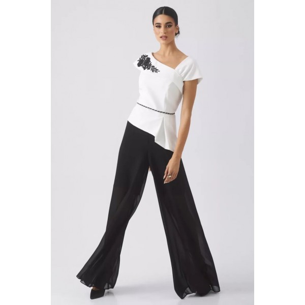 Τοπ ασπρόμαυρο με κέντημα  Μπλούζες