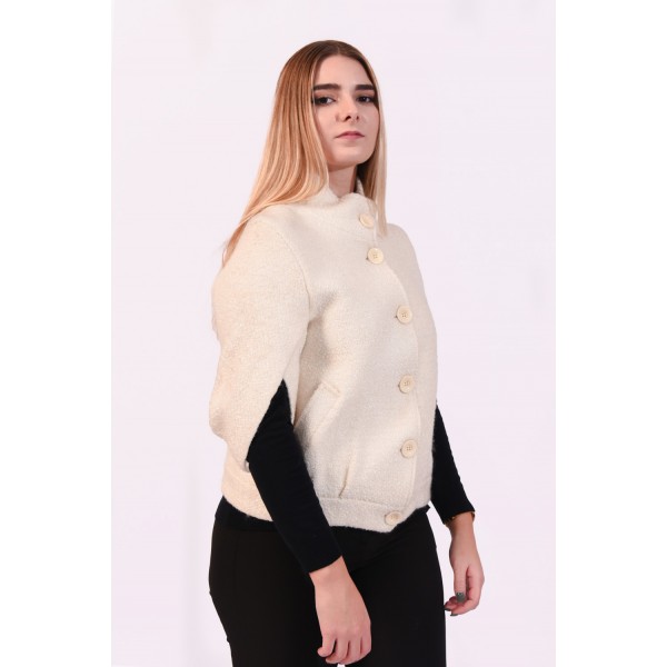 Ζακέτα εκρού Πανωφόρια