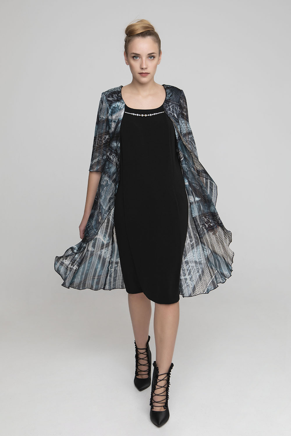 Φόρεμα μαύρο με πανό Μεγάλα Μεγέθη